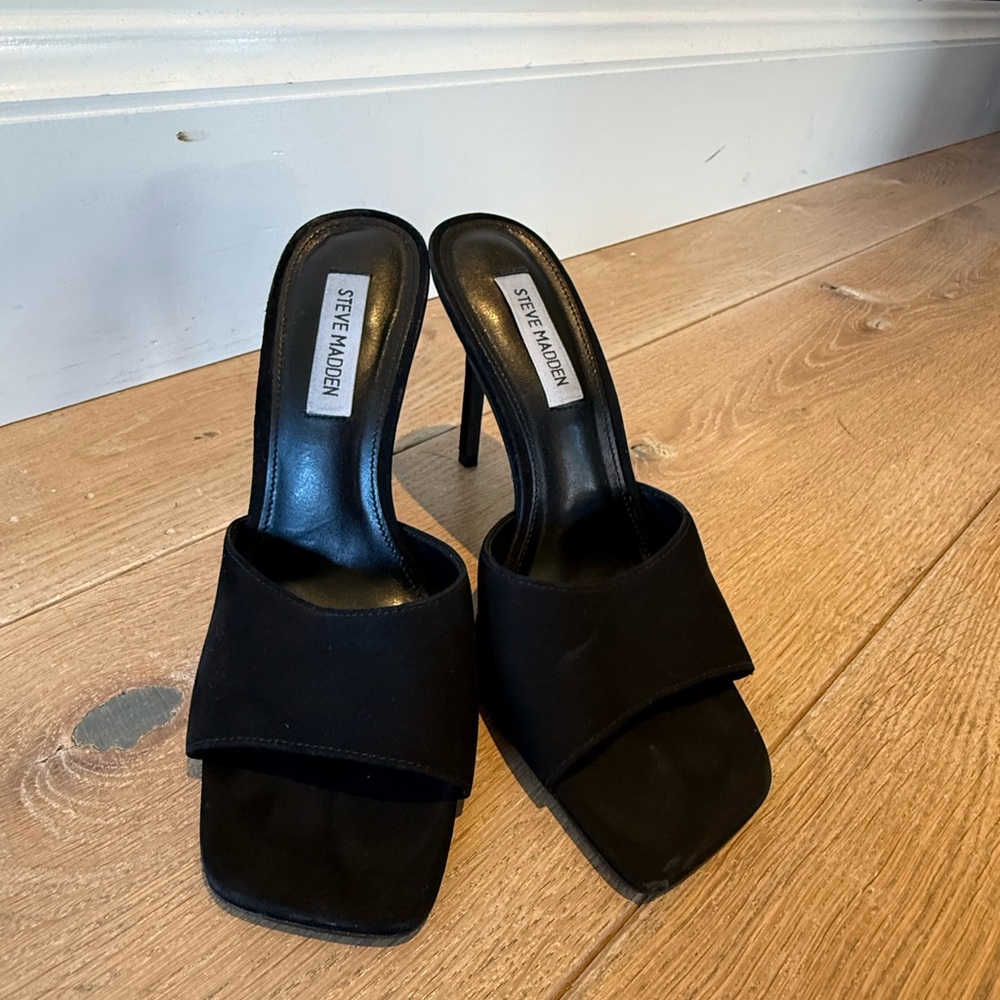 Steve Madden Black Heeled Mules